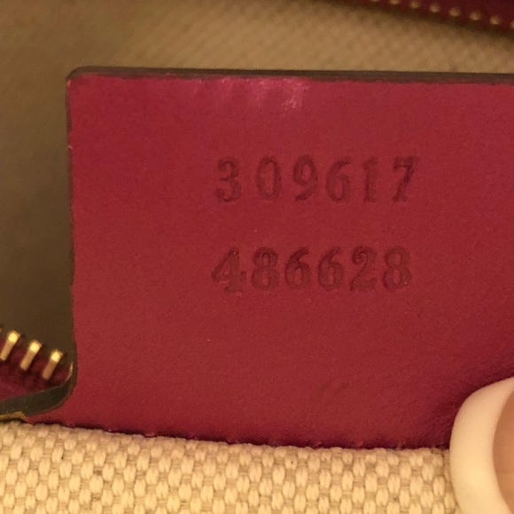 Gucci Microguccisima Top Handle Bag,Fuchsia Patent - Picture 5 of 8